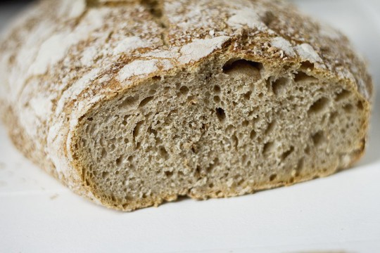 Chleb pszenno-razowy bez zagniatania