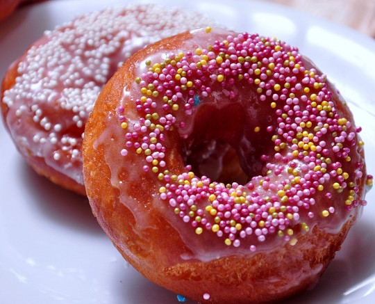 doughnuts amerykańskie pączki z dziurka