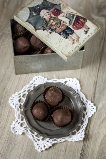 Åšliwki z marcepanem w czekoladzie