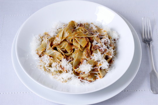 Tagliatelle (a nie spaghetti) alla bolognese