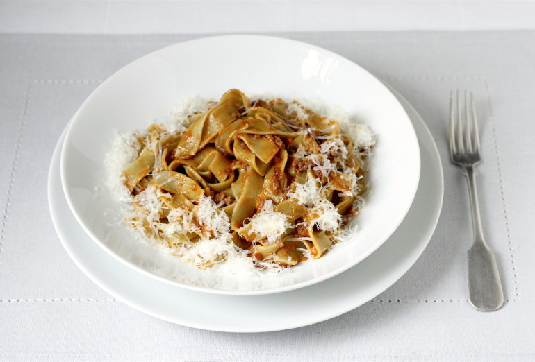 Tagliatelle (a nie spaghetti) alla bolognese