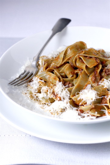 Tagliatelle (a nie spaghetti) alla bolognese